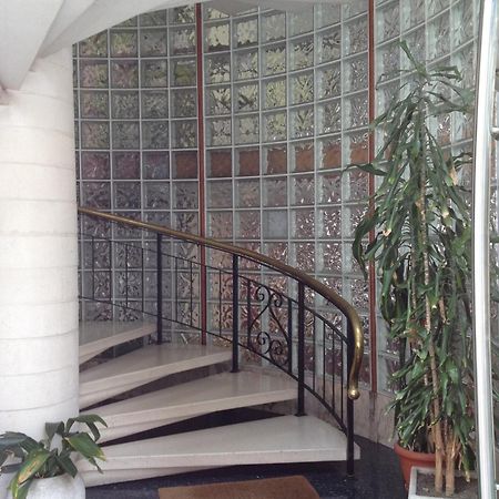 Hotel La Ronda กาสโตร-อูร์เดียเลส ภายนอก รูปภาพ