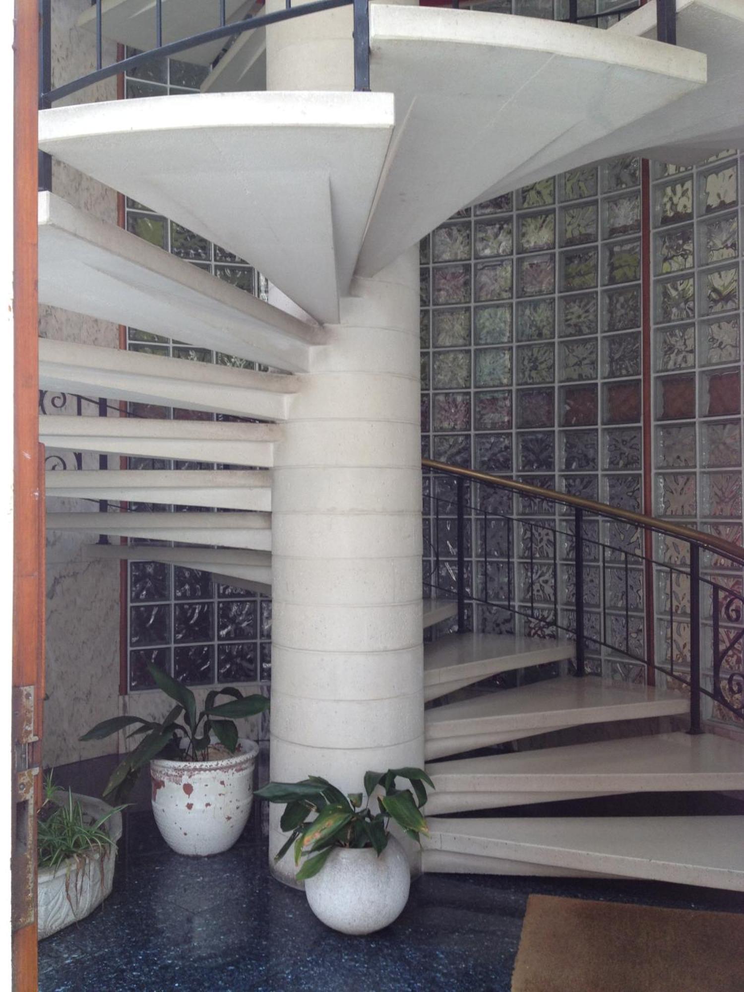 Hotel La Ronda กาสโตร-อูร์เดียเลส ภายนอก รูปภาพ