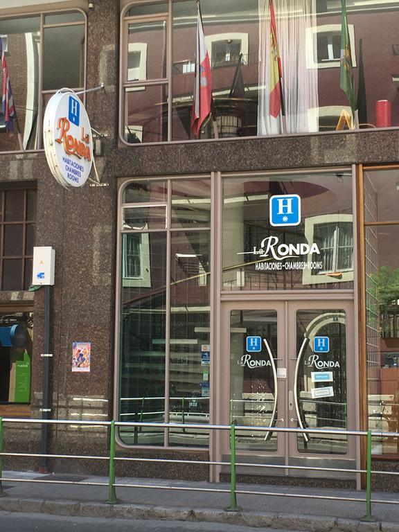 Hotel La Ronda กาสโตร-อูร์เดียเลส ภายนอก รูปภาพ